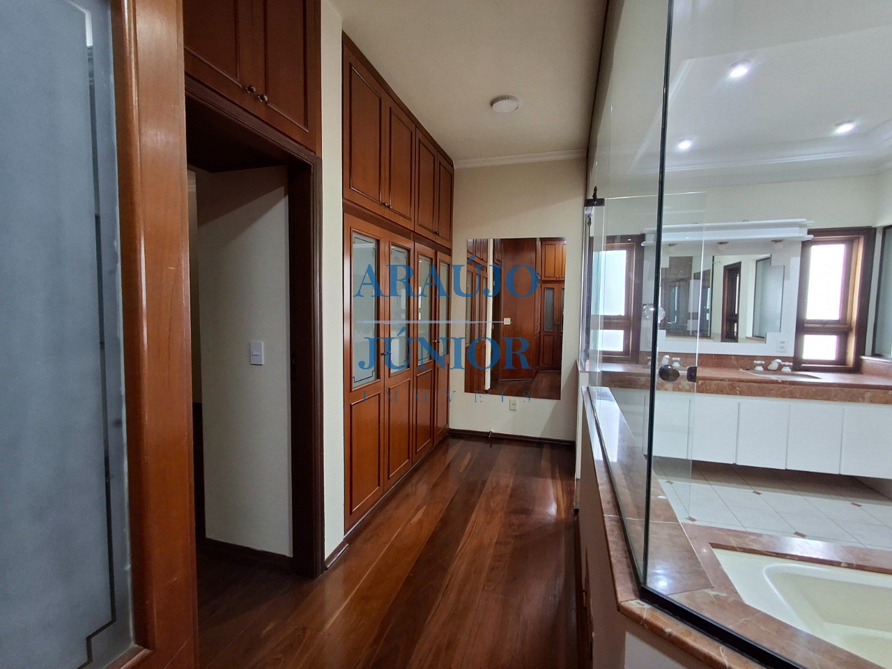 Casa, 3 quartos, 346 m² - Foto 60
