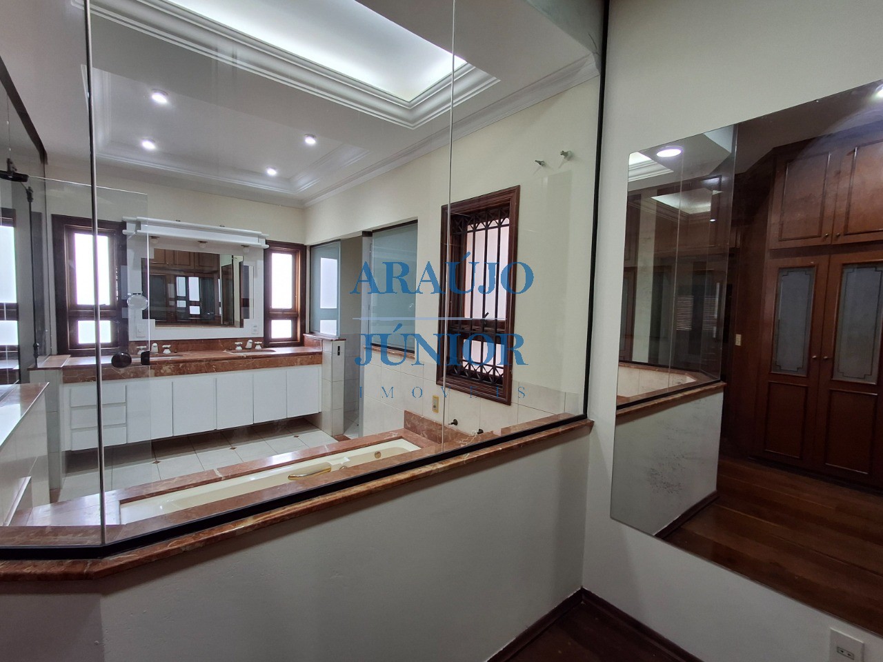Casa, 3 quartos, 346 m² - Foto 72