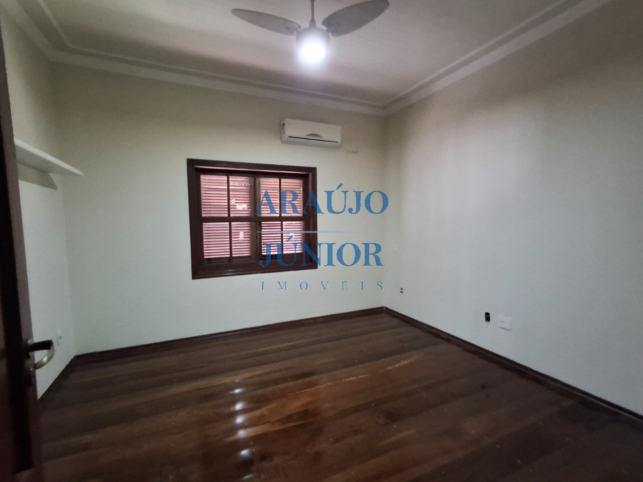 Casa, 3 quartos, 346 m² - Foto 56