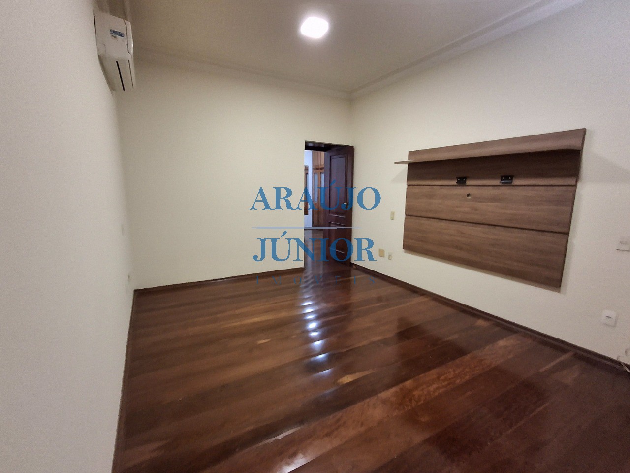 Casa, 3 quartos, 346 m² - Foto 57