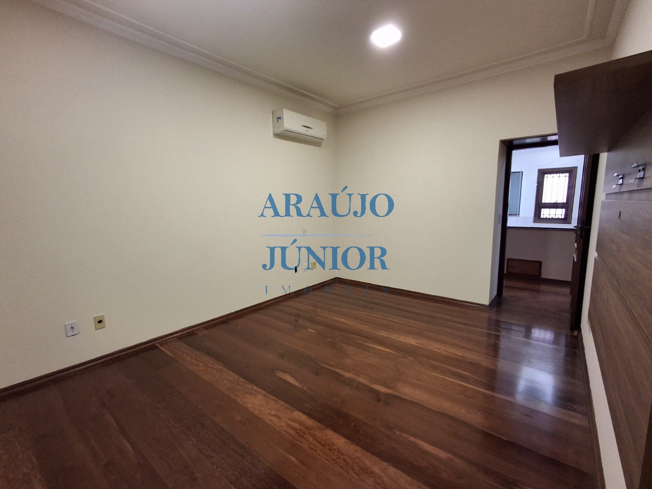 Casa, 3 quartos, 346 m² - Foto 58