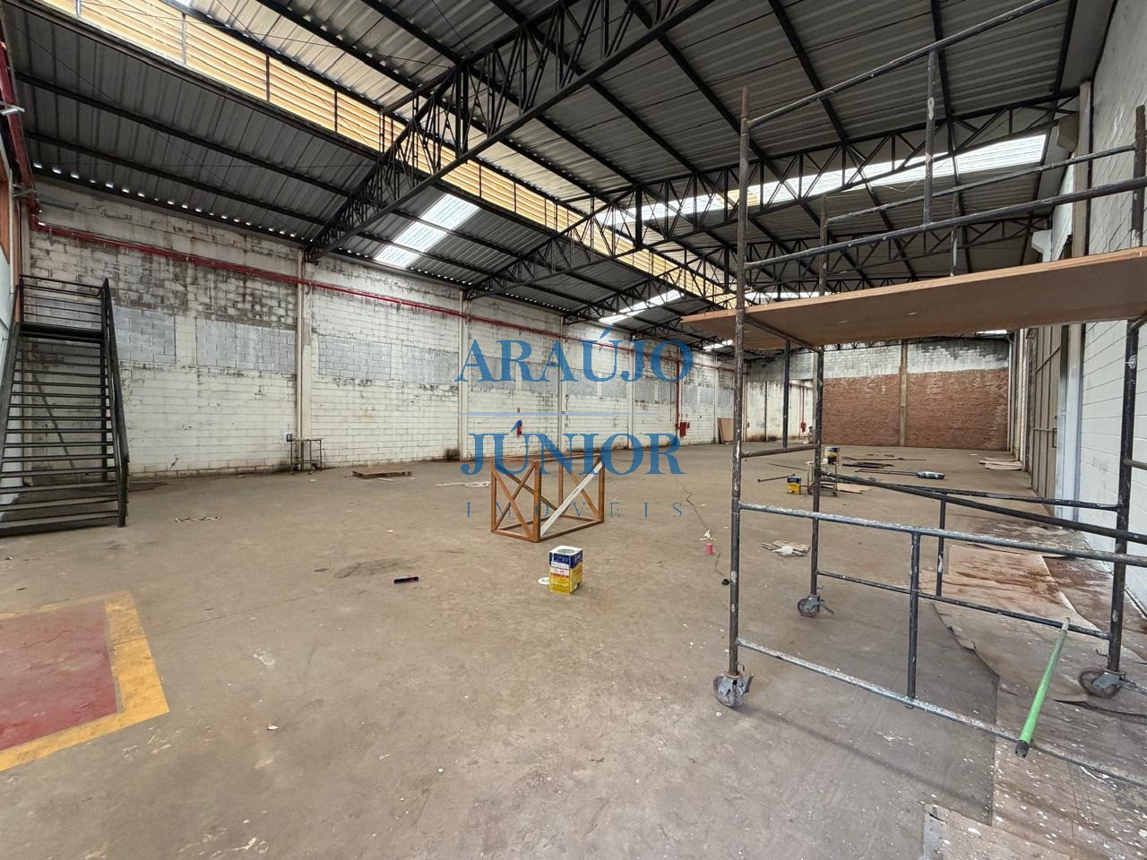 Depósito-Galpão, 800 m² - Foto 1