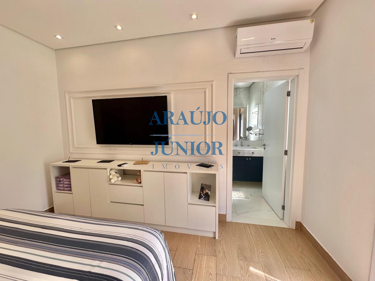 Casa, 3 quartos, 210 m² - Foto 8