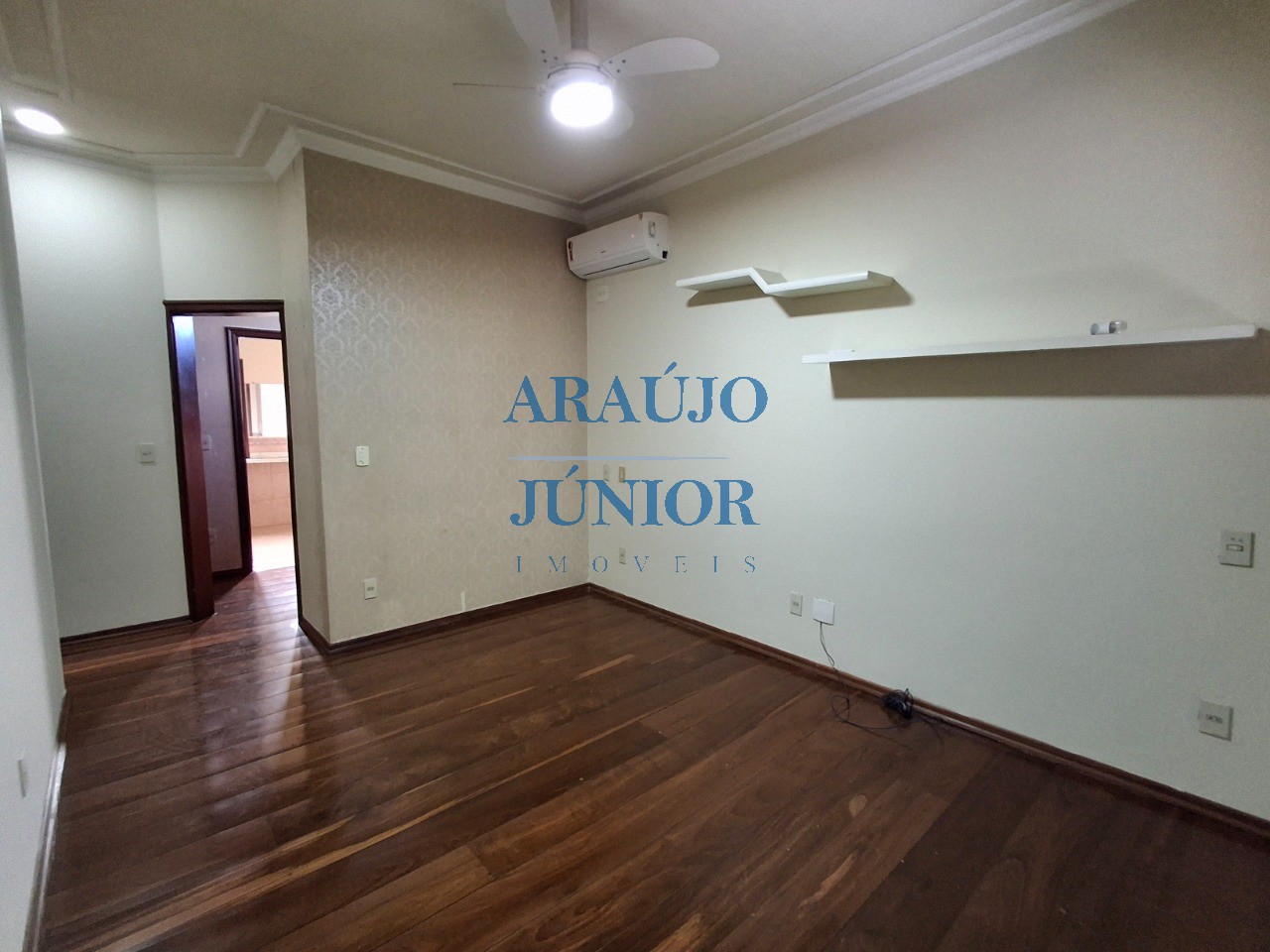 Casa, 3 quartos, 346 m² - Foto 47