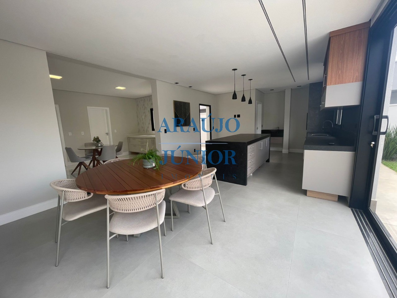 Casa, 3 quartos, 360 m² - Foto 3