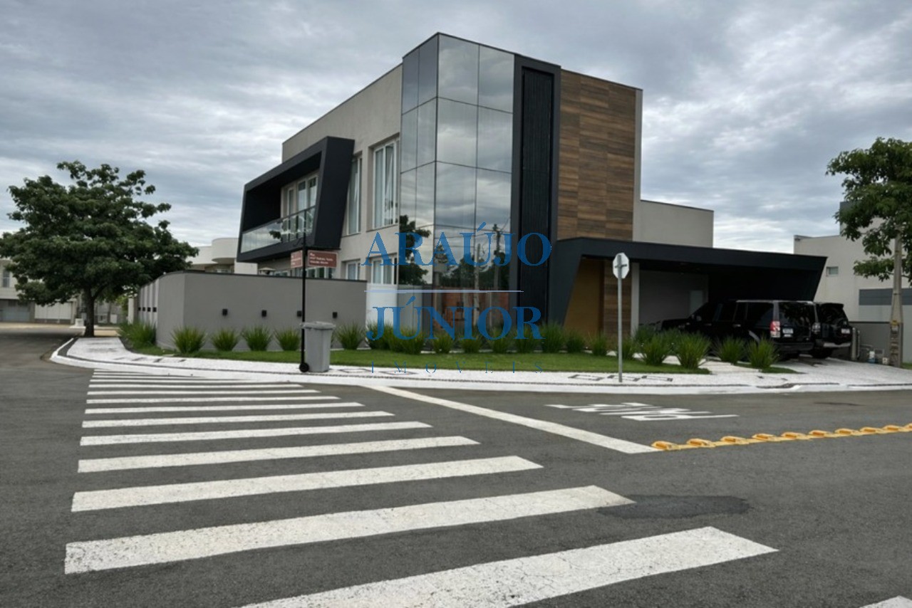 Casa, 3 quartos, 536 m² - Foto 1