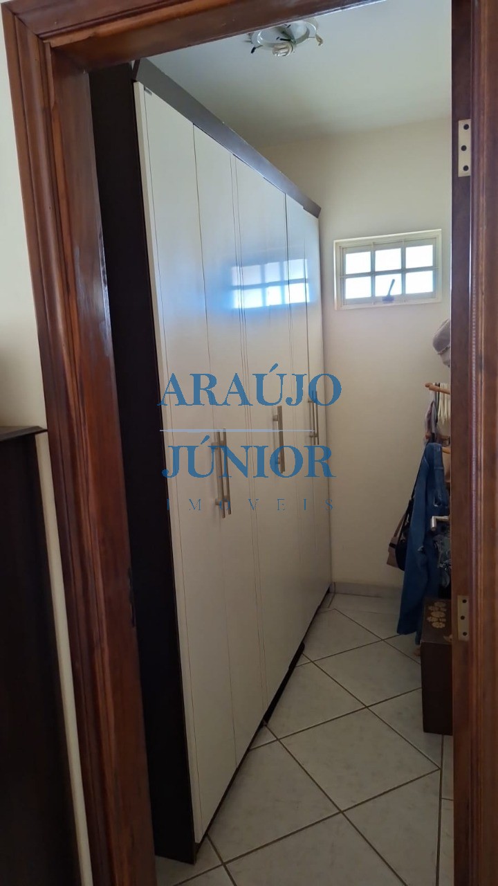 Casa, 3 quartos, 230 m² - Foto 19