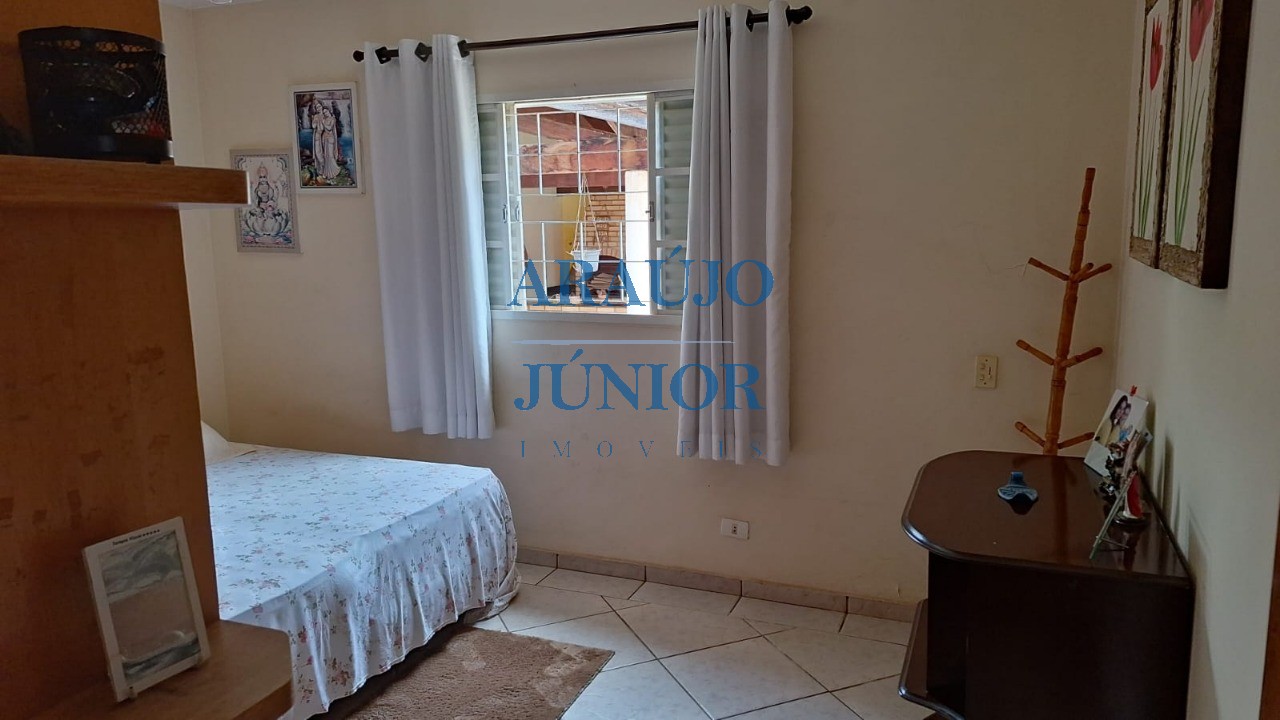Casa, 3 quartos, 230 m² - Foto 13