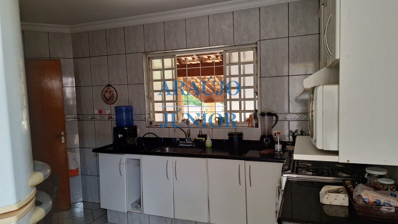 Casa, 3 quartos, 230 m² - Foto 9