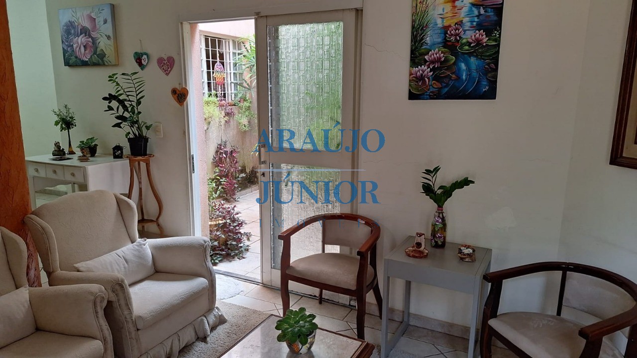 Casa, 3 quartos, 230 m² - Foto 3
