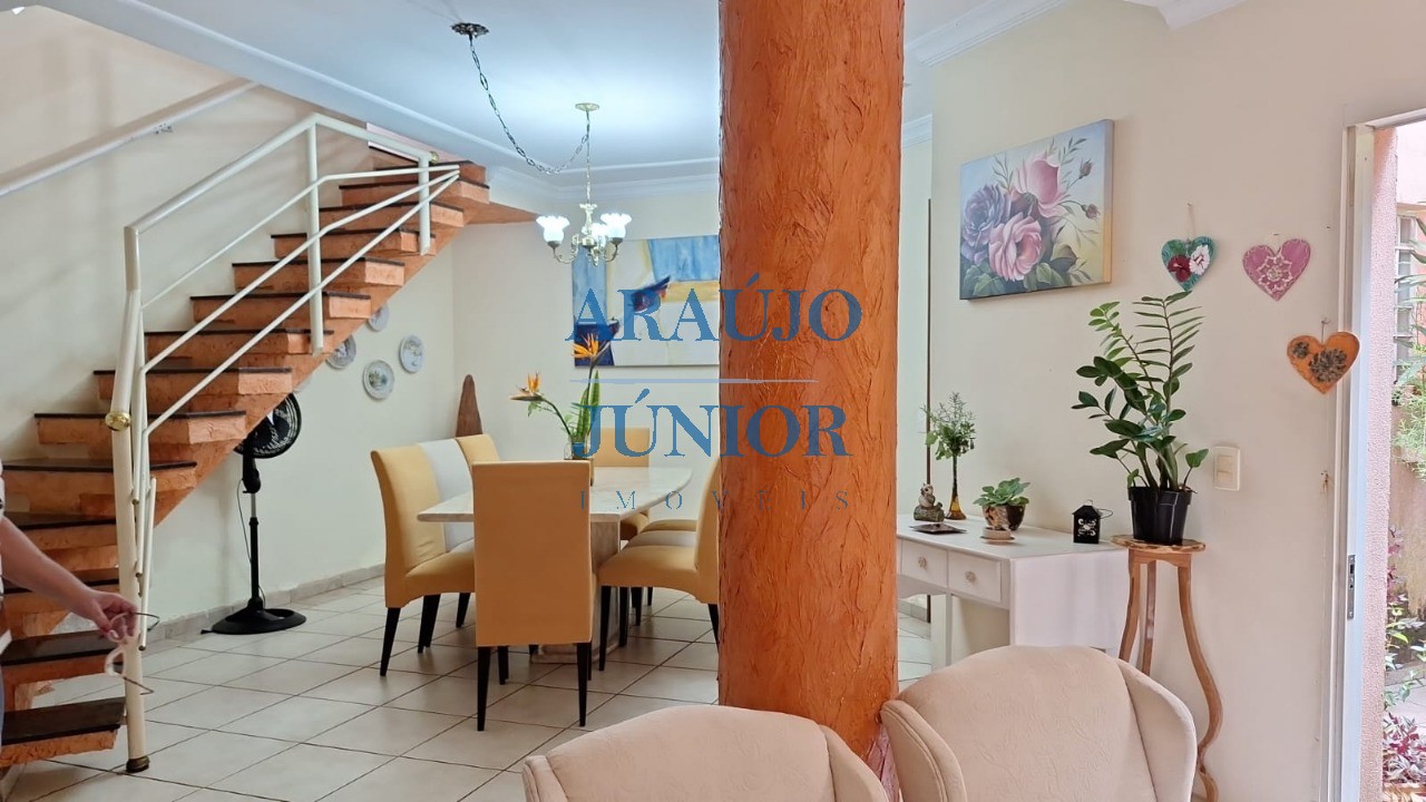 Casa, 3 quartos, 230 m² - Foto 4