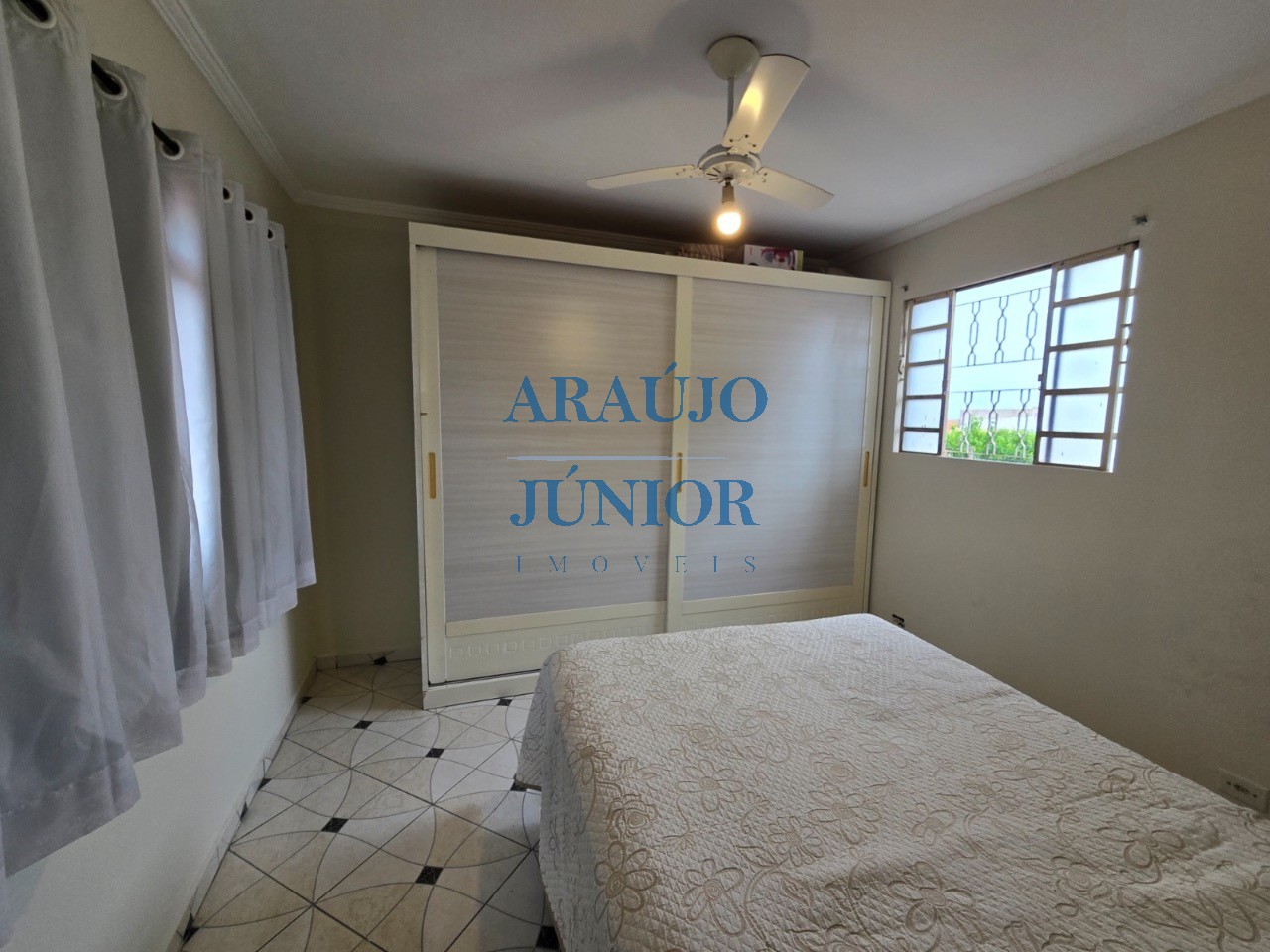 Casa, 5 quartos, 250 m² - Foto 42