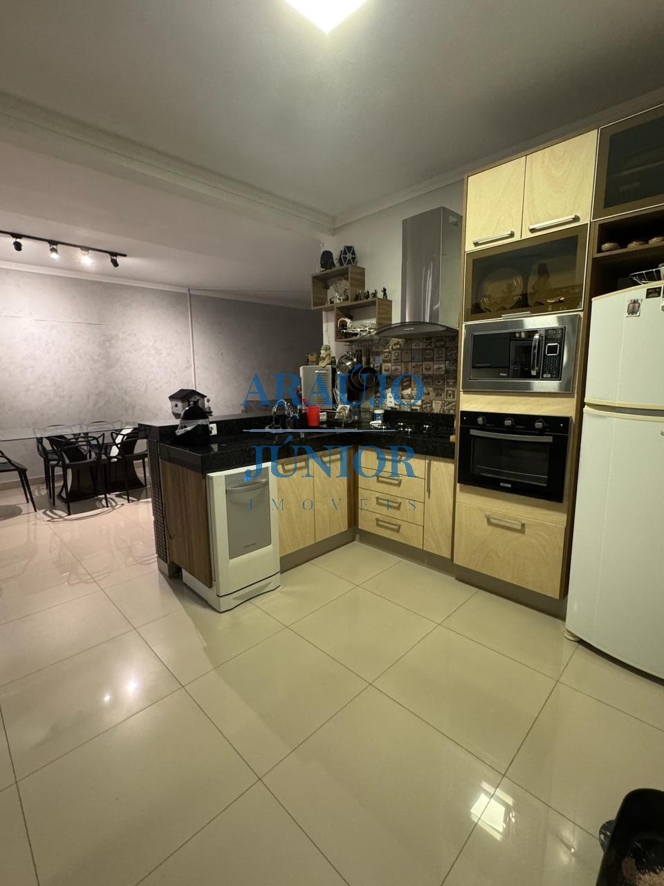 Casa, 3 quartos, 200 m² - Foto 4