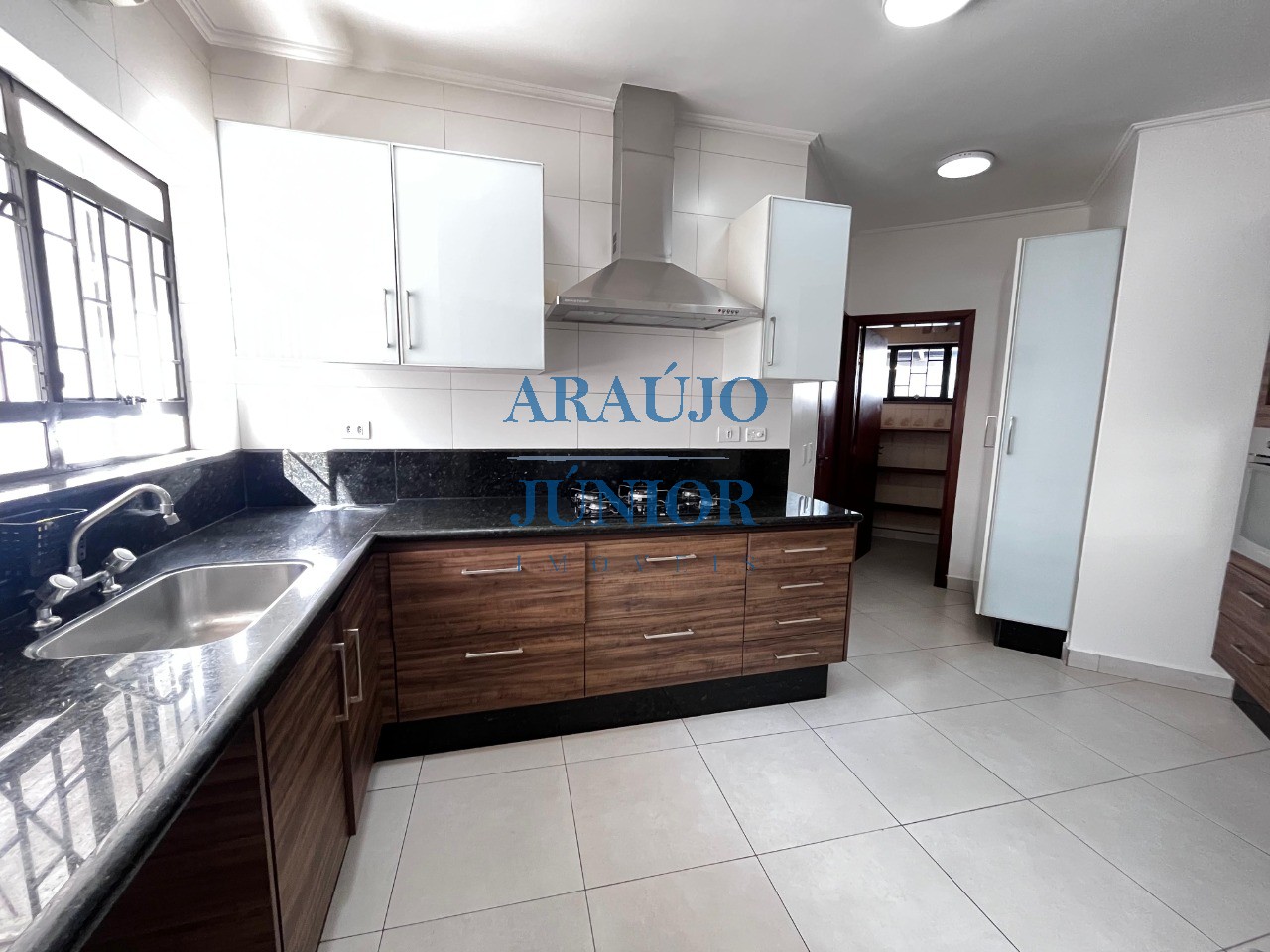 Casa, 3 quartos, 324 m² - Foto 9