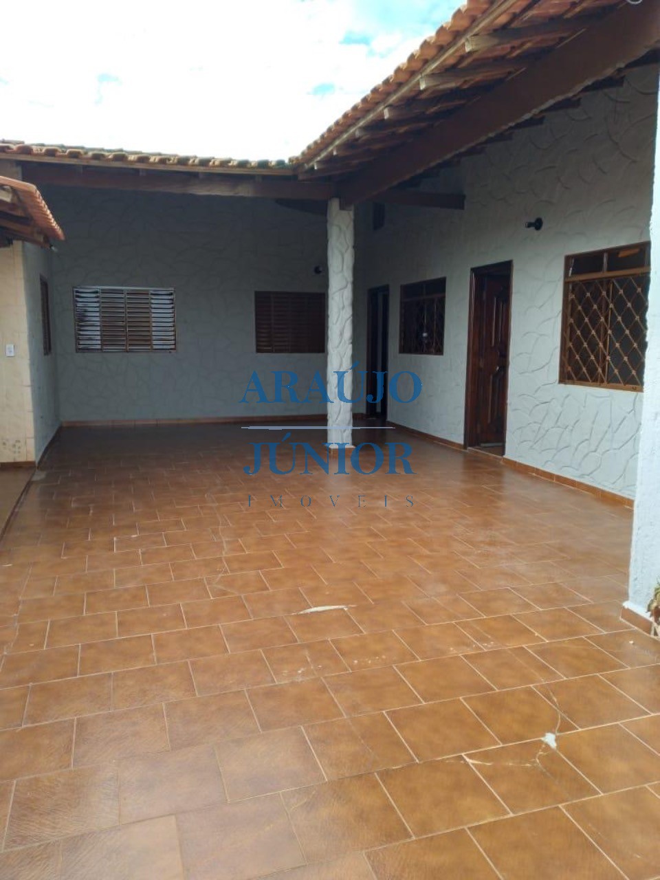 Casa, 2 quartos, 200 m² - Foto 1