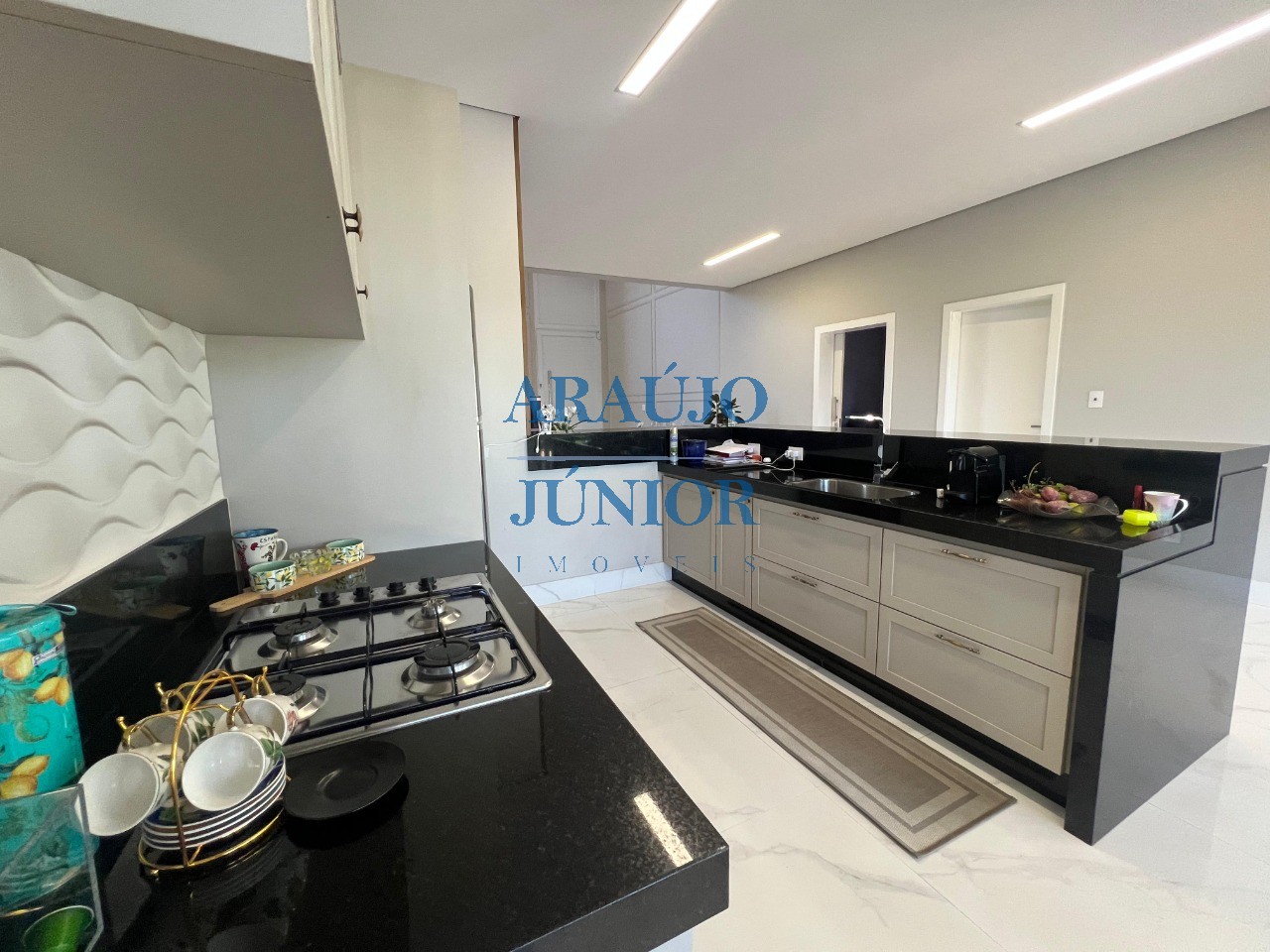 Casa, 3 quartos, 323 m² - Foto 13