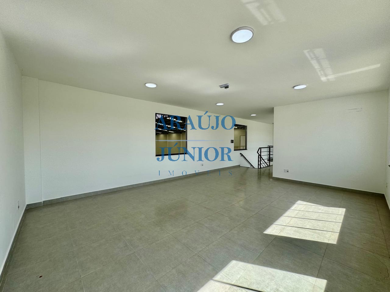 Depósito-Galpão, 895 m² - Foto 3