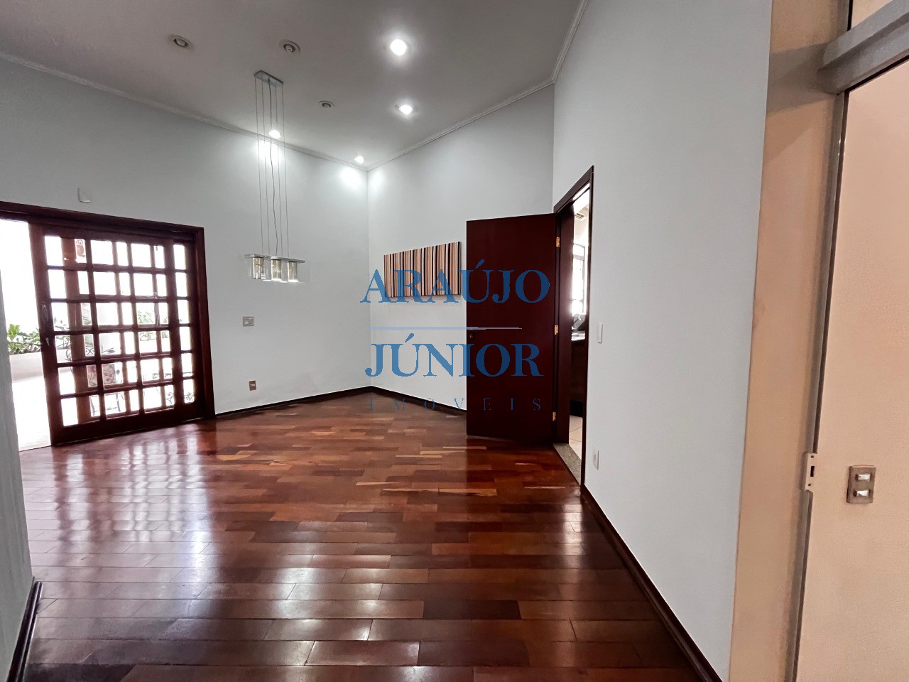 Casa, 3 quartos, 324 m² - Foto 6