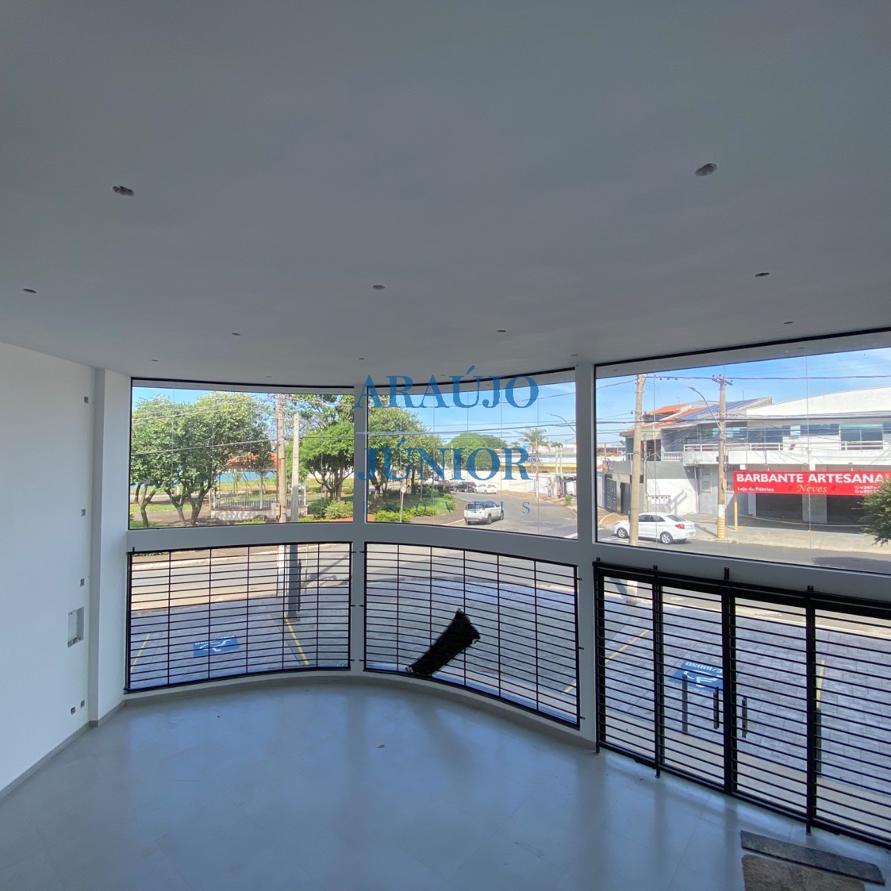 Sala-Conjunto, 202 m² - Foto 1
