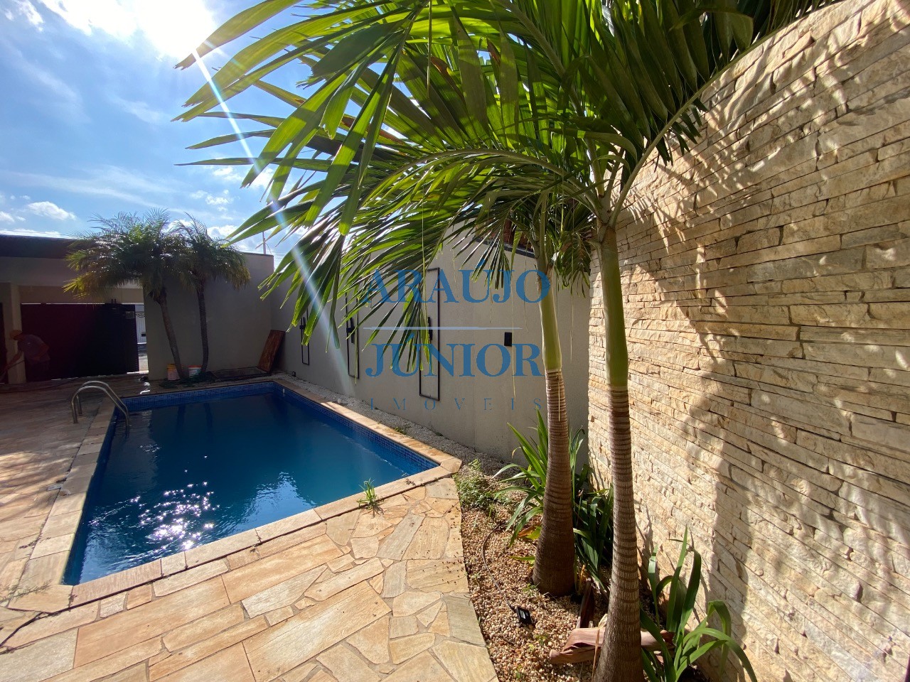 Casa, 3 quartos, 304 m² - Foto 1