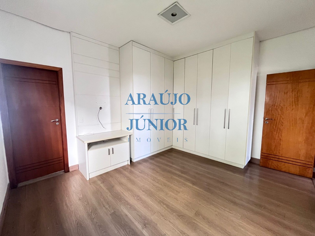 Casa, 4 quartos, 350 m² - Foto 16