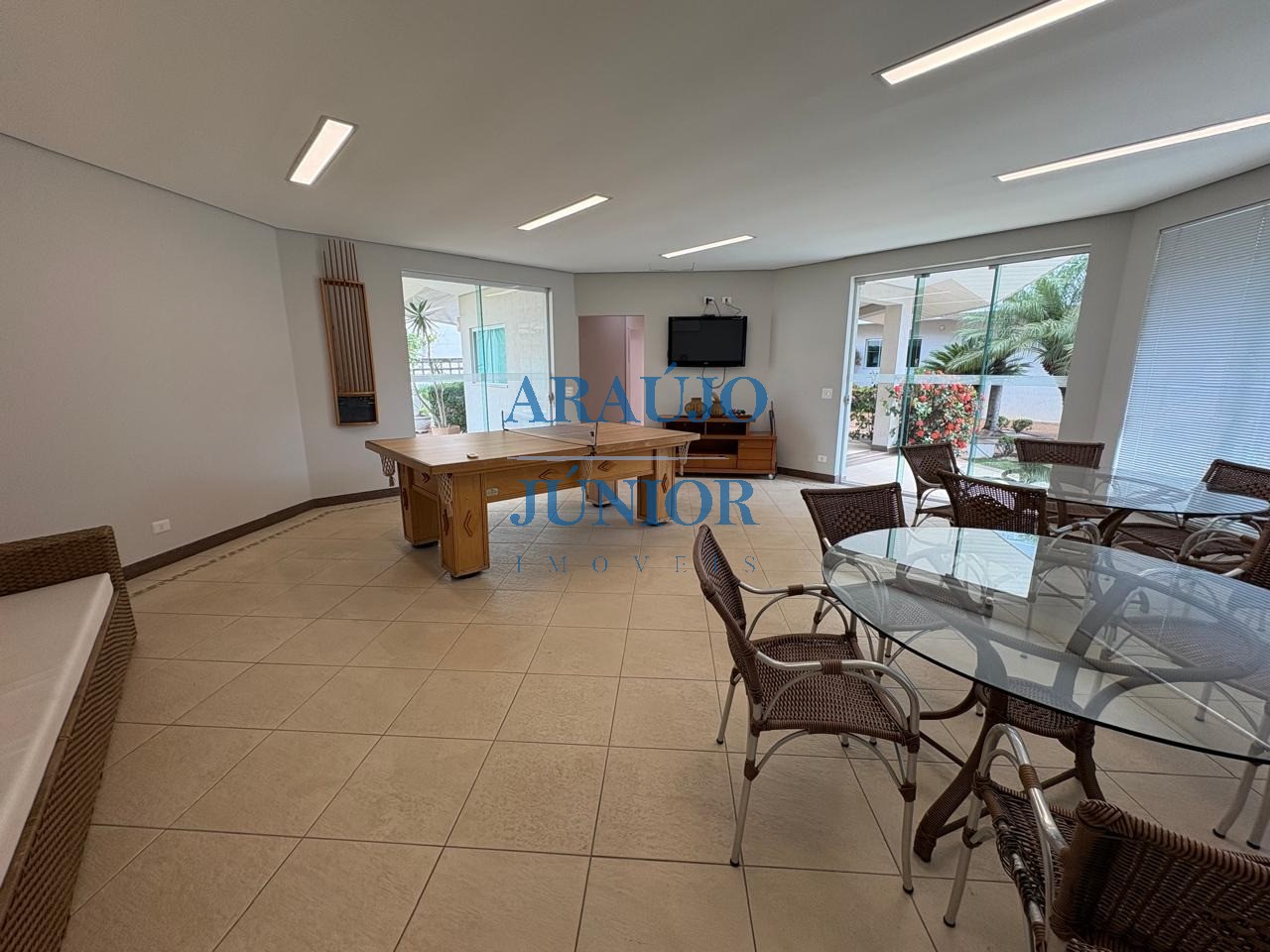 Casa, 3 quartos, 250 m² - Foto 12