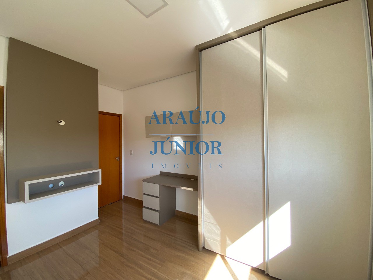 Casa, 3 quartos, 215 m² - Foto 3
