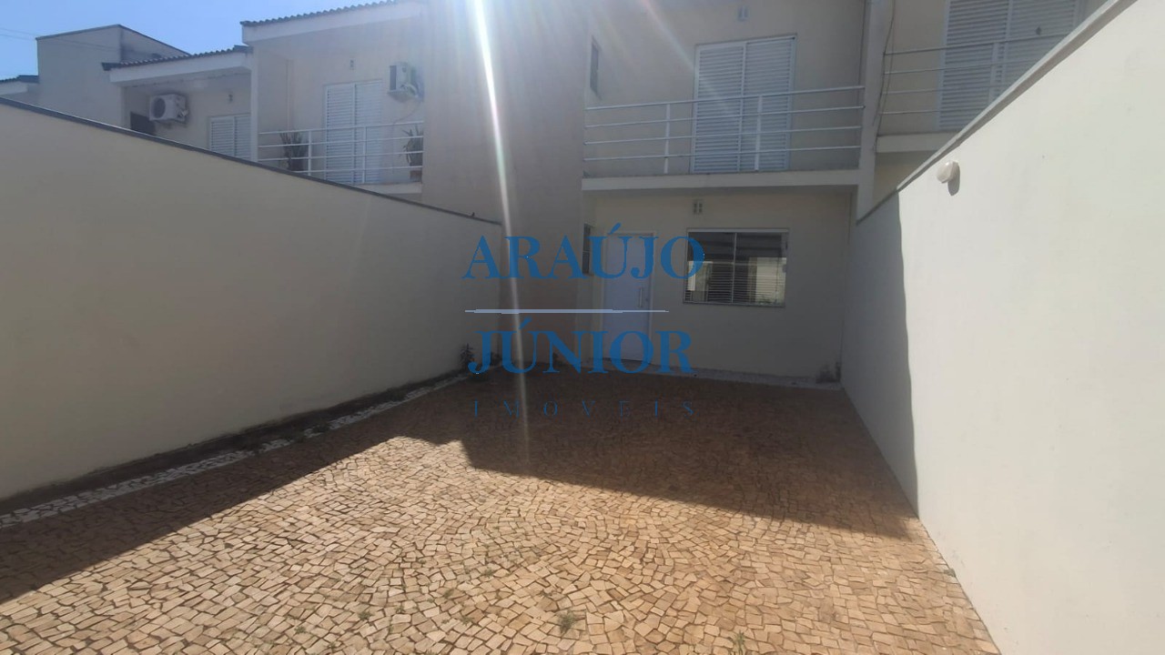 Casa, 3 quartos, 102 m² - Foto 2