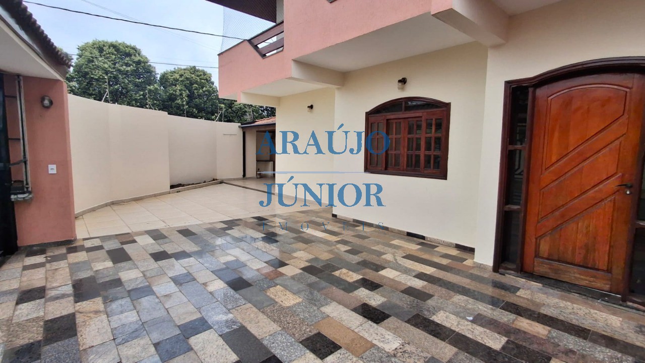 Casa, 3 quartos, 200 m² - Foto 2