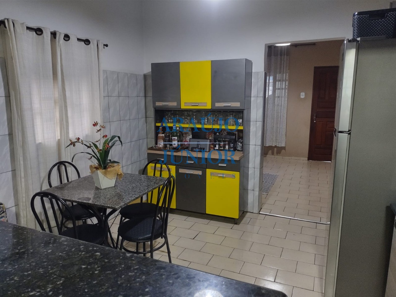 Casa, 4 quartos, 320 m² - Foto 1