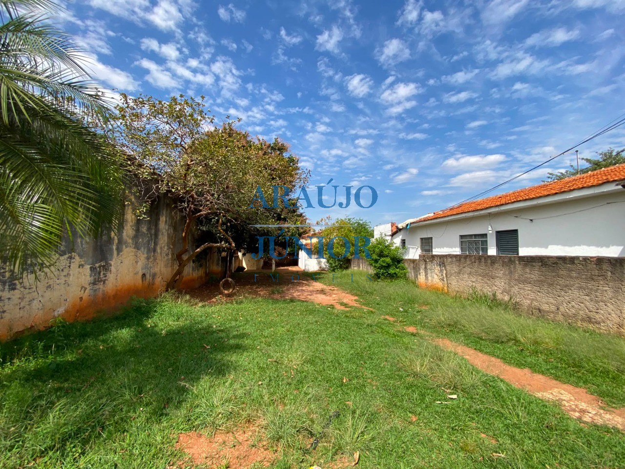 Casa, 1 quarto, 350 m² - Foto 1