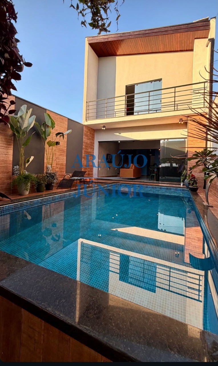 Casa, 2 quartos, 177 m² - Foto 1