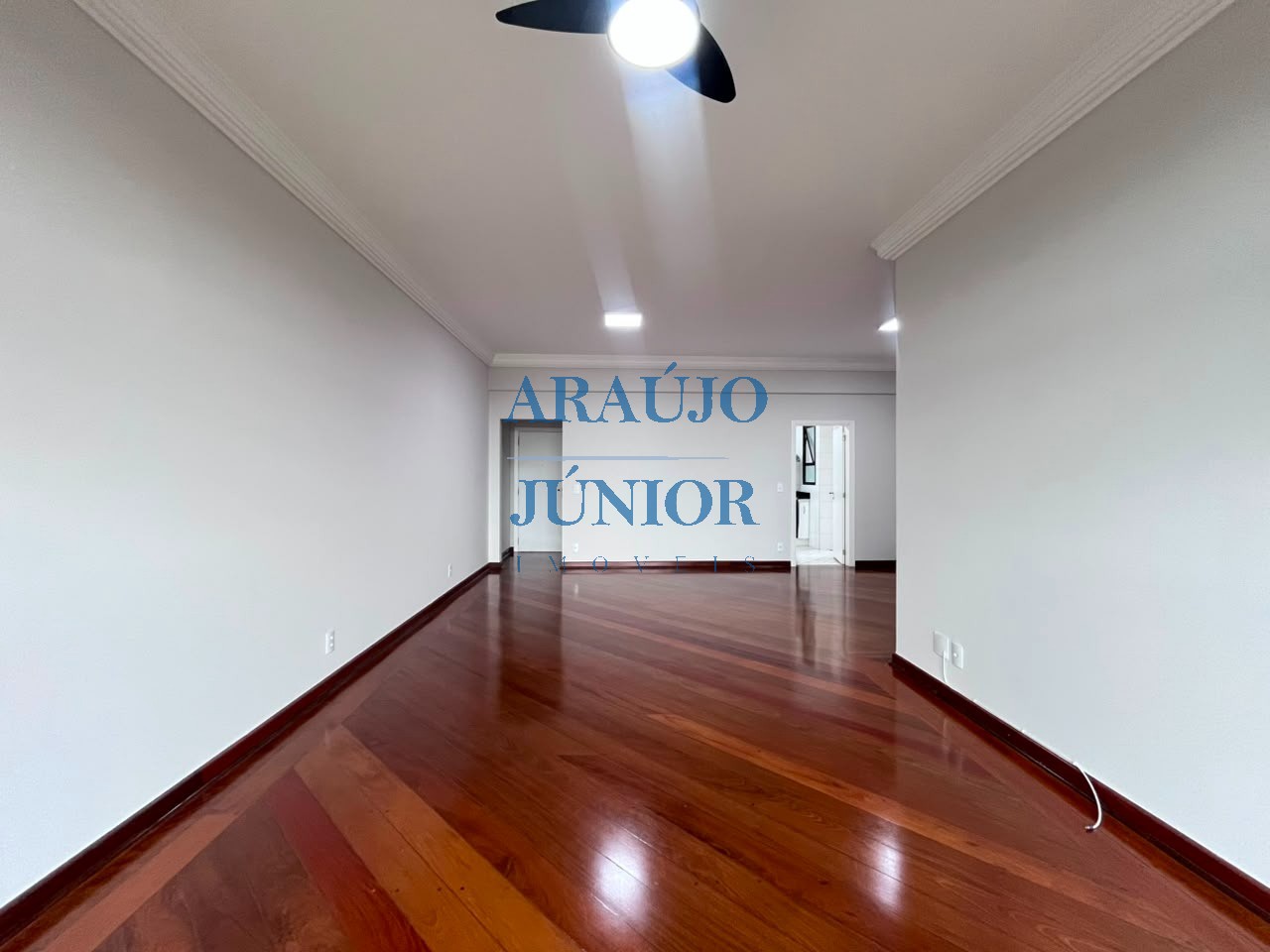 Apartamento, 3 quartos, 155 m² - Foto 2