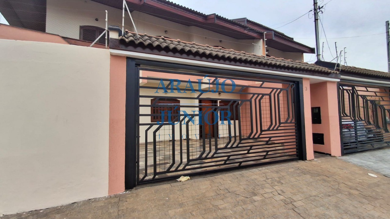 Casa, 3 quartos, 200 m² - Foto 1