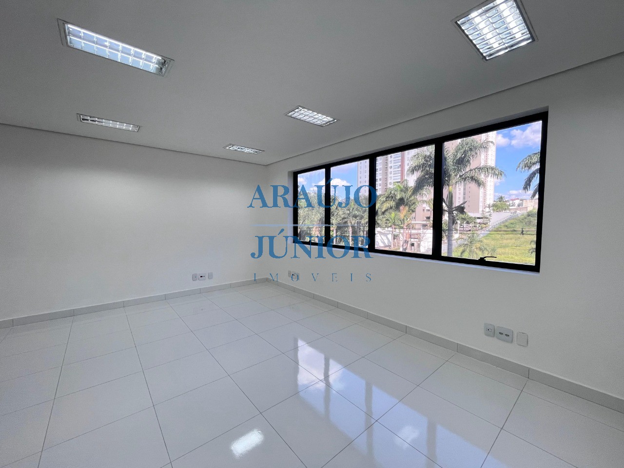 Sala-Conjunto, 42 m² - Foto 1