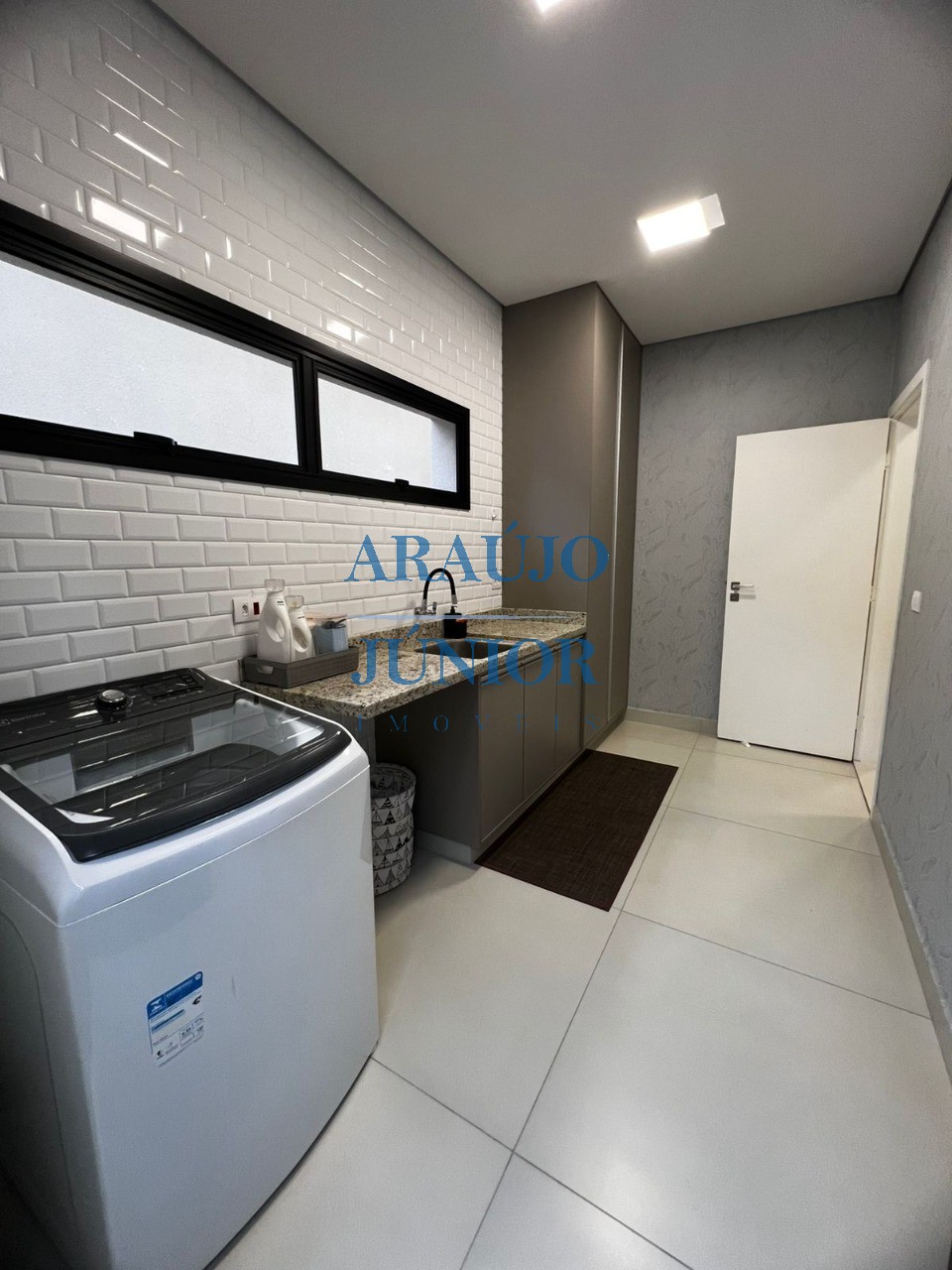 Casa, 3 quartos, 234 m² - Foto 32