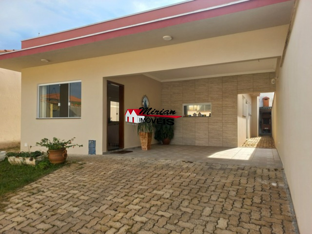 Casa, 3 quartos, 130 m² - Foto 1