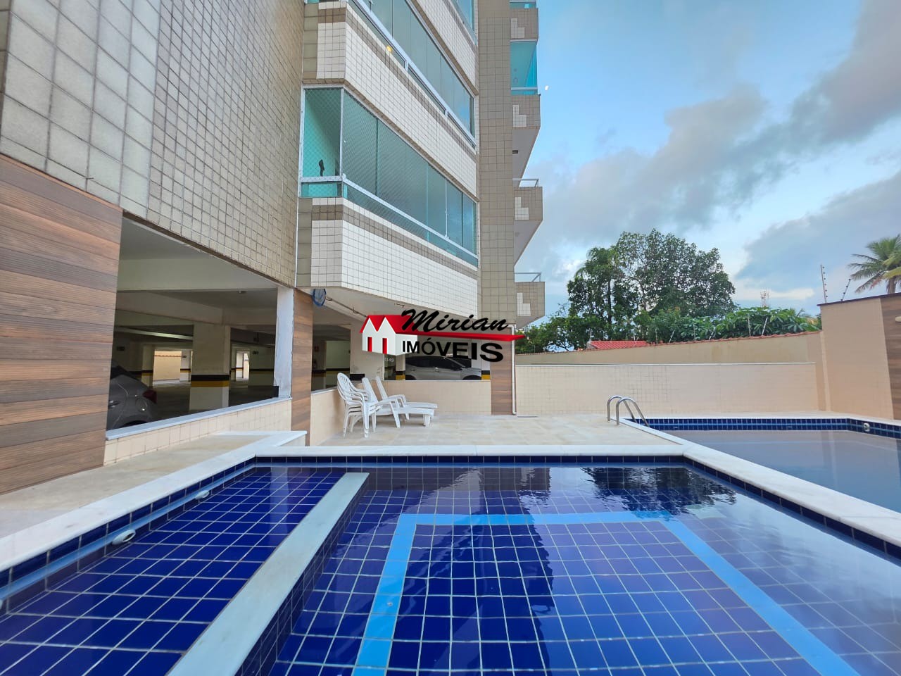 Cobertura à venda com 4 quartos, 230m² - Foto 4