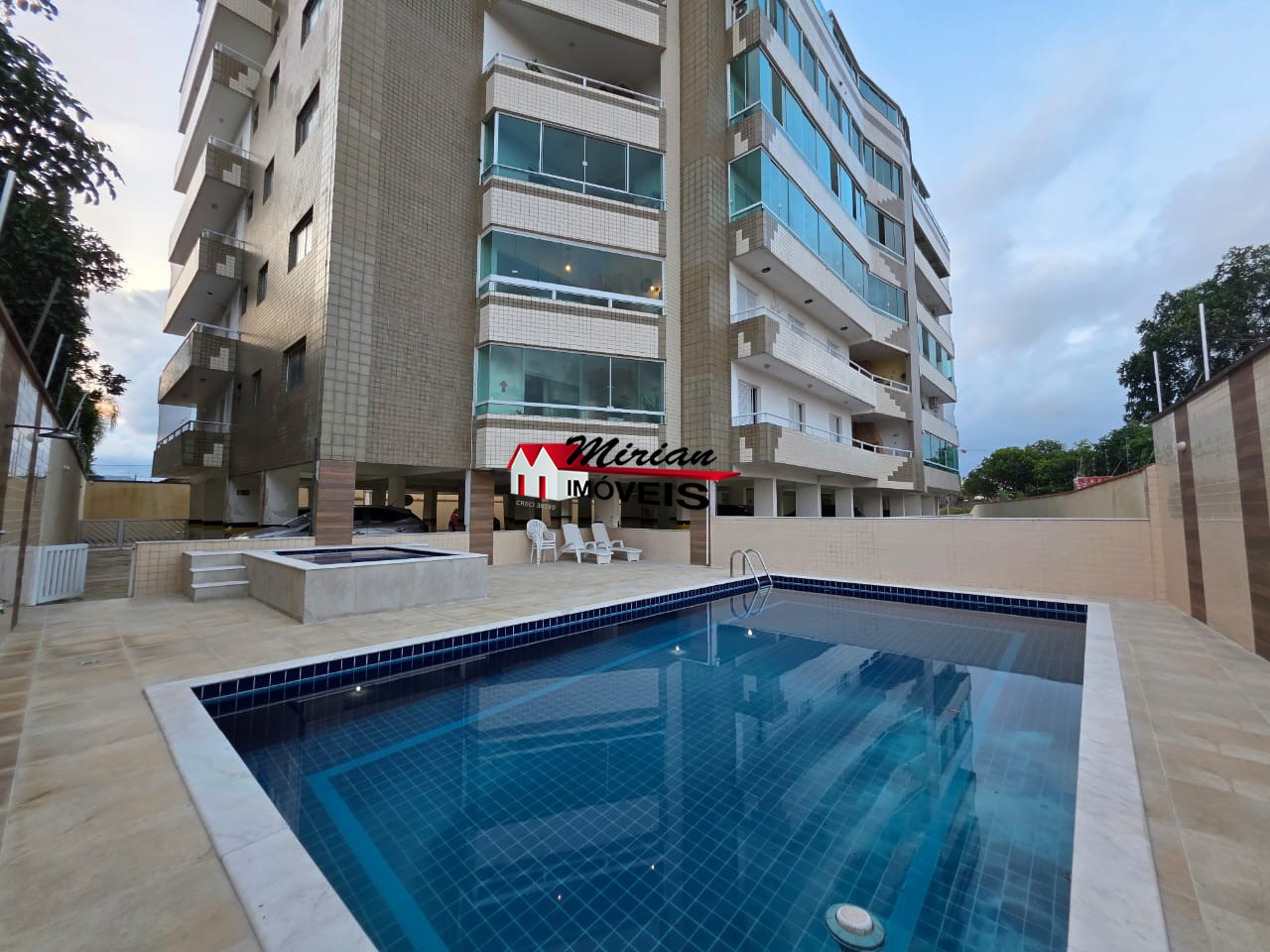 Cobertura à venda com 4 quartos, 230m² - Foto 3