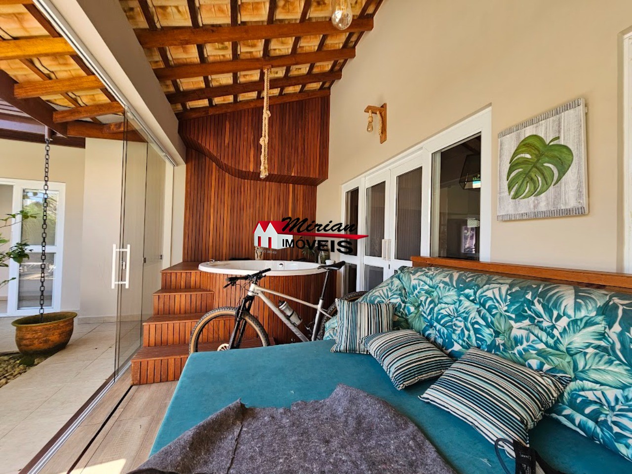Casa de Condomínio à venda com 4 quartos, 260m² - Foto 9