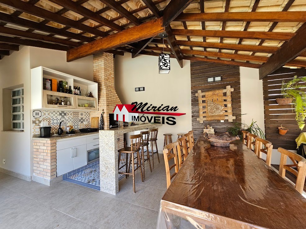 Casa de Condomínio à venda com 4 quartos, 260m² - Foto 3