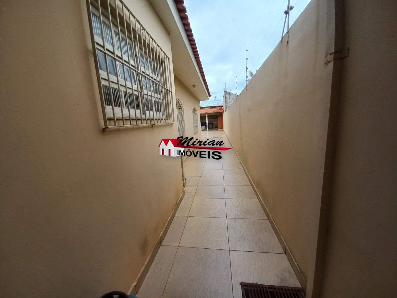 Casa à venda com 3 quartos, 205m² - Foto 32