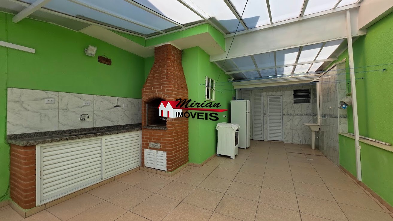Casa à venda com 3 quartos, 150m² - Foto 2