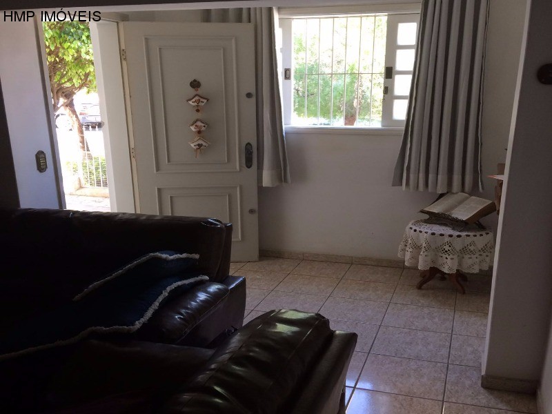 Casa, 3 quartos, 245 m² - Foto 4