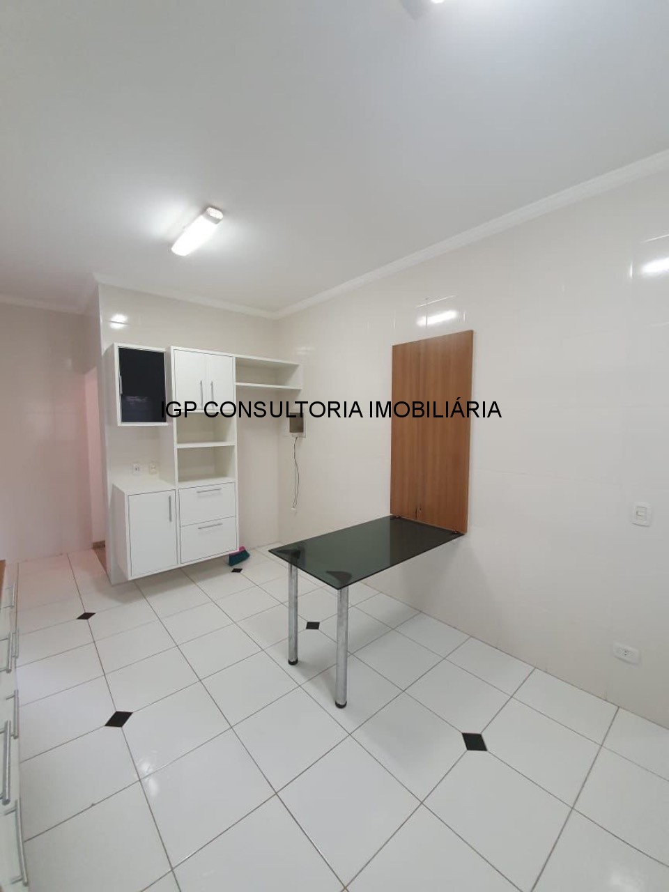 Vende-se casa em condominio fechado