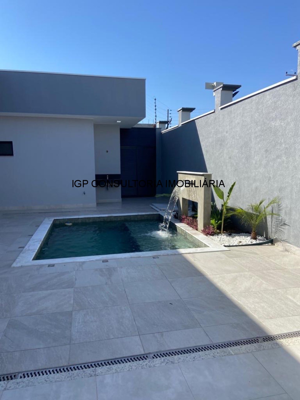 Vende-se casa térrea em condominio fechado, 3 suites, piscin