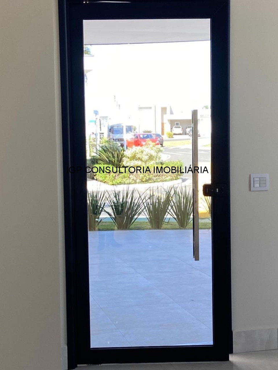 Vende-se casa térrea em condominio fechado, 3 suites, piscin