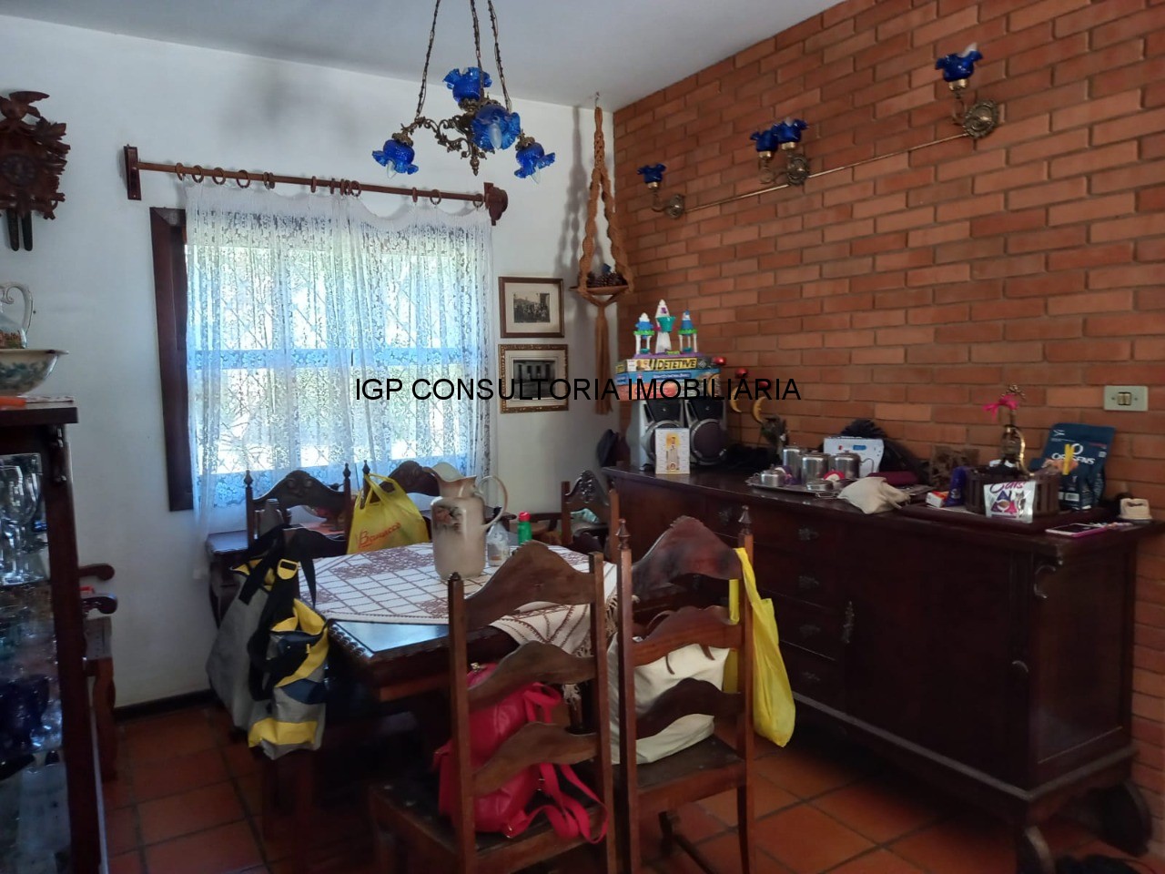 Chácara de luxo em condomínio exclusivo em Indaiatuba-SP - 4 quartos, 4 suítes, 2 salas, 403,55 m² de área no Parque da Grama.