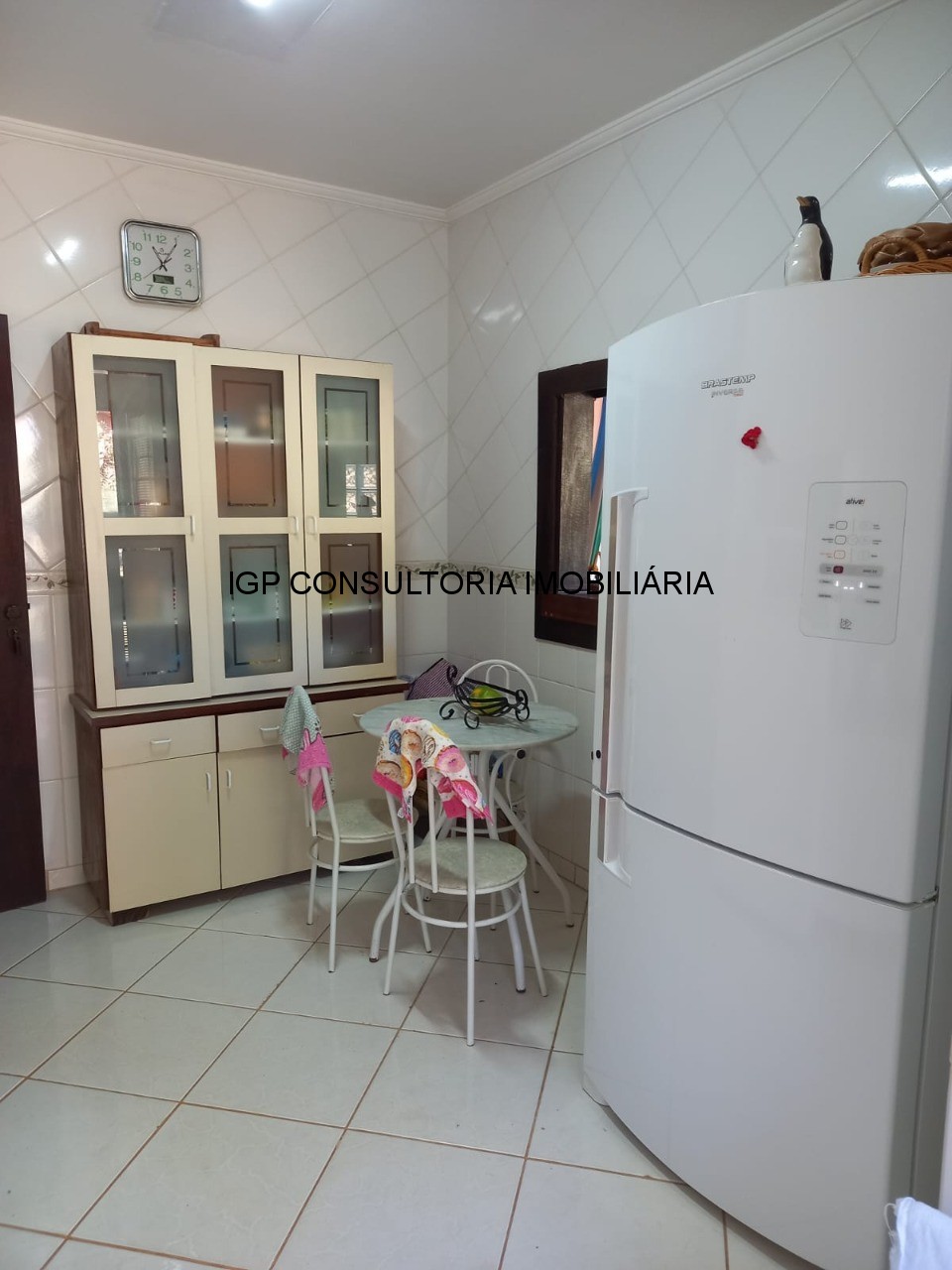 Chácara de luxo em condomínio exclusivo em Indaiatuba-SP - 4 quartos, 4 suítes, 2 salas, 403,55 m² de área no Parque da Grama.