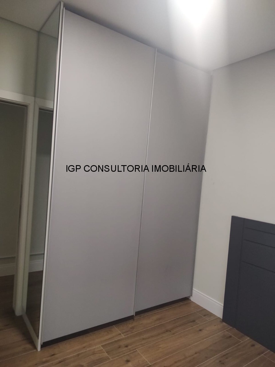 Casa de Alto Padrão em Condomínio no Jardim Portal de Itaici, Indaiatuba-SP: 3 Quartos, 1 Suíte 2 demi-suites, 2 Salas, 5 Banheiros, 4 Vagas- 93,96m²